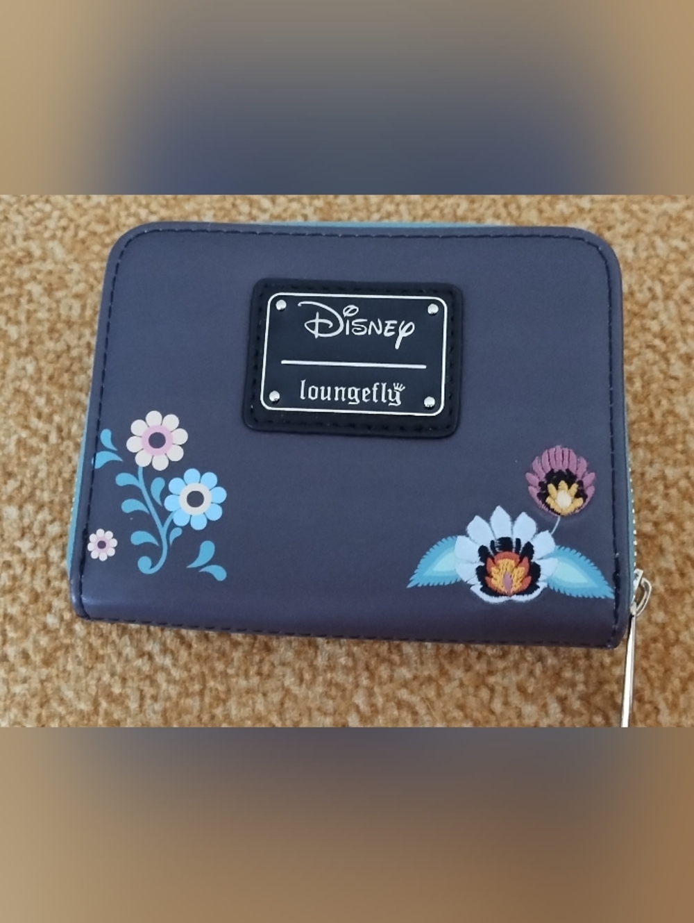 Disney/Loungefly Alice In Wonderland Wallet
